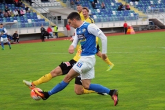 Daniel Krezic med inlägg i segermatchen mot Mjällby på Rimnersvallen. FOTO: Susann Sannefjäll