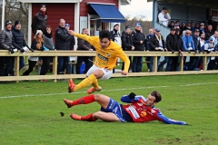 Mark Fezarit i matchen mot Tvååker. FOTO: Susann Sannefjäll