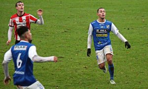 Lucas Hallberg i matchen mot Höllviken. FOTO: Susann Sannefjäll